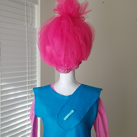 Trolls Princess Poppy Halloween Costume - Picture 2 of 11